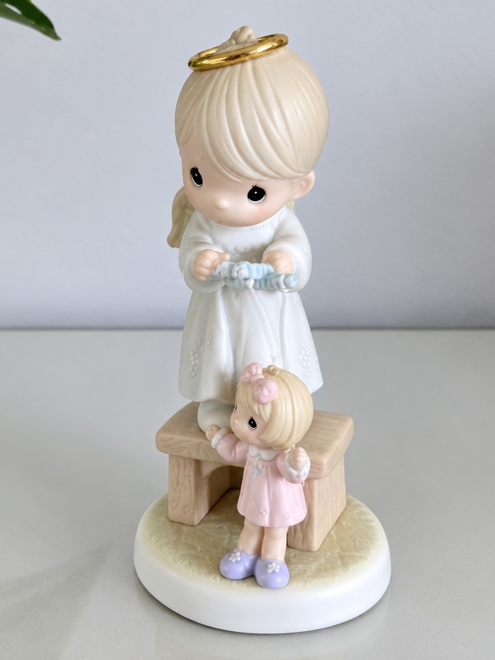 Precious Moments The Good Lord Will Always Uphold Us Figurine 1997 w/ Box